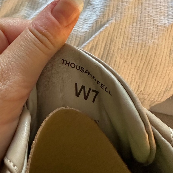 NWOB Thousand Fell Lace Up in Dune - Picture 5 of 5